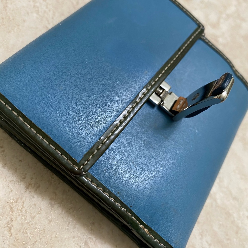 Coach vintage blue leather trifold wallet - Picture 5 of 6